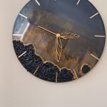 Resin clock