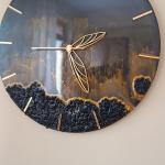 Resin clock